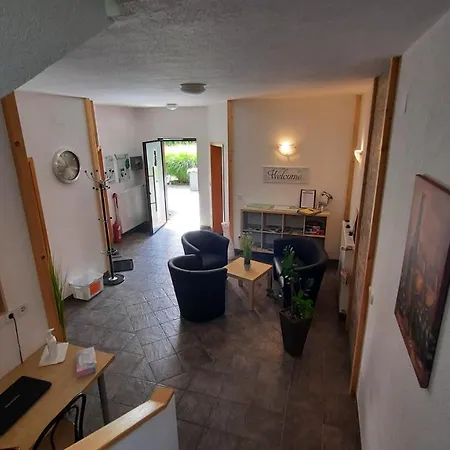 Wunderschone Ferienwohnung Mit Blick Auf Karawanken Apartment *