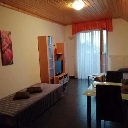 Wunderschone Ferienwohnung Mit Blick Auf Karawanken Zgornje Gorje