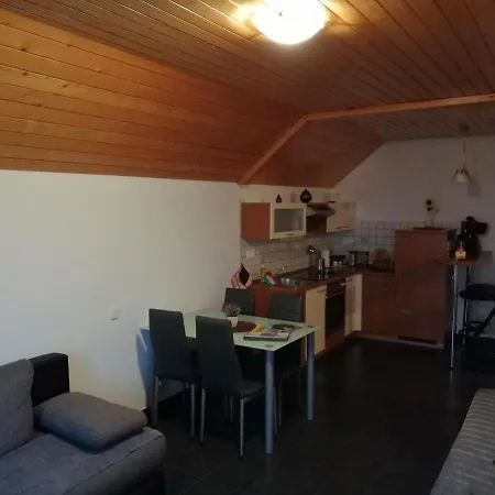 Wunderschone Ferienwohnung Mit Blick Auf Karawanken * Zgornje Gorje