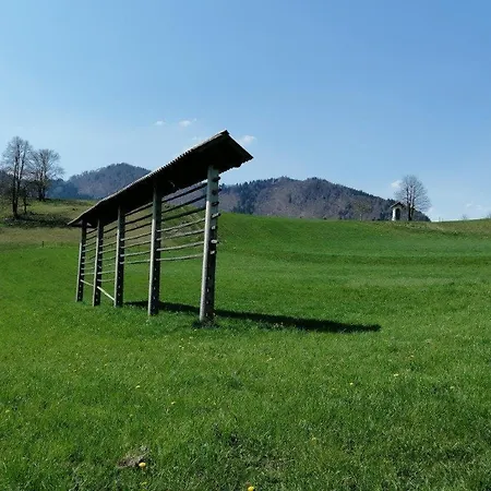 Διαμέρισμα Wunderschone Ferienwohnung Mit Blick Auf Karawanken *