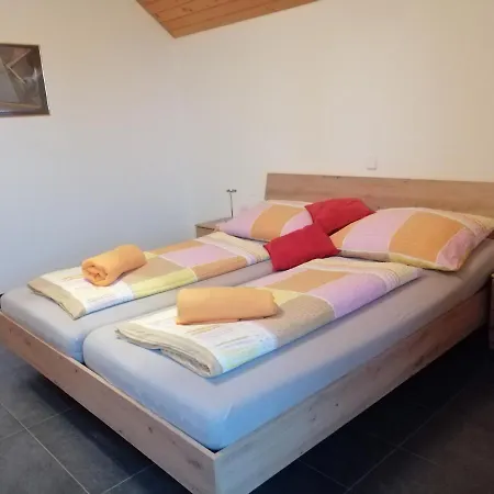 Wunderschone Ferienwohnung Mit Blick Auf Karawanken Zgornje Gorje