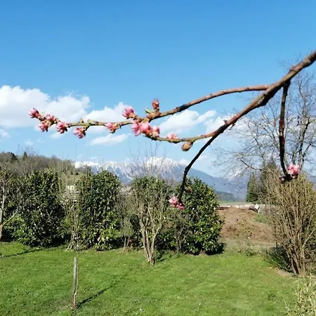 Διαμέρισμα Wunderschone Ferienwohnung Mit Blick Auf Karawanken *