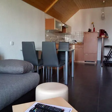Wunderschone Ferienwohnung Mit Blick Auf Karawanken *